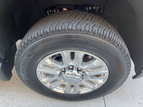 Used 2022 GMC Sierra 3500 Denali w/ Technology Package image 34