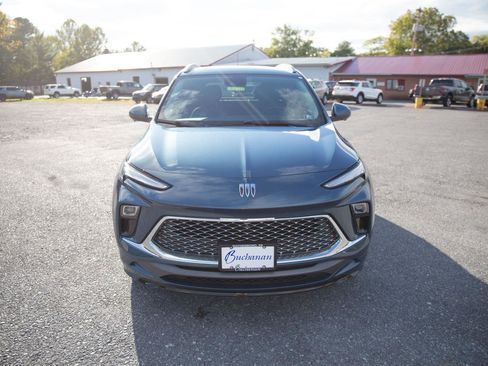 Used 2024 Buick Encore GX Avenir w/ Avenir Technology Package image 8