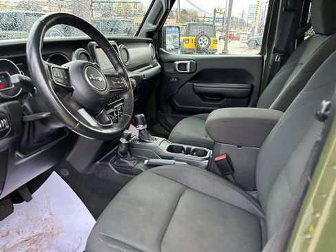 Used 2021 Jeep Gladiator Willys image 8