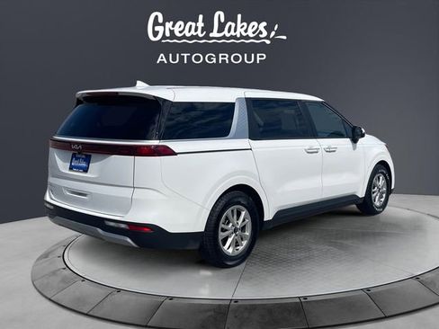 Used 2024 Kia Carnival LX image 5