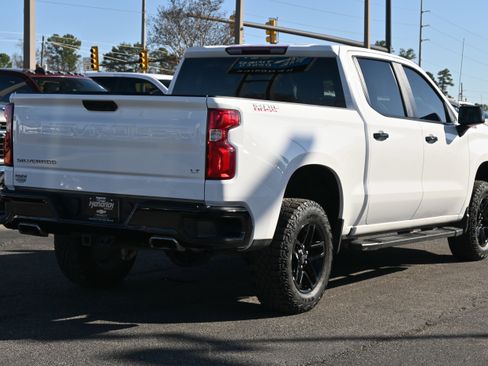 Used 2024 Chevrolet Silverado 1500 LT Trail Boss w/ Protection Package AWD/4WD image 10