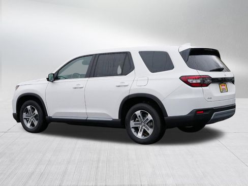 New 2025 Honda Pilot EX-L image 5