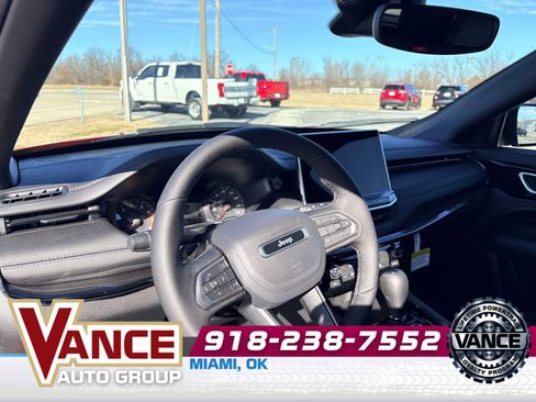 New 2026 Jeep Compass Latitude AWD/4WD image 12