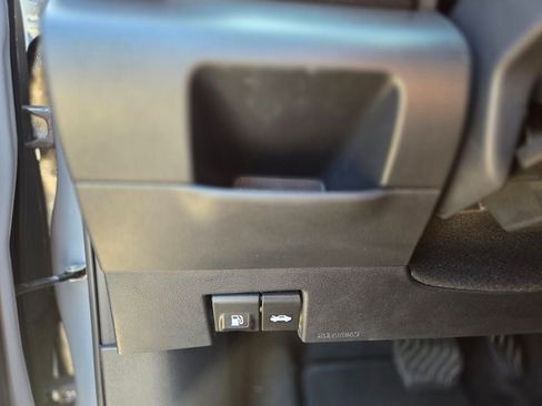 Used 2024 Nissan Kicks SV FWD image 28
