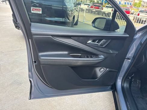 Used 2024 Chevrolet Blazer EV LT AWD/4WD image 10