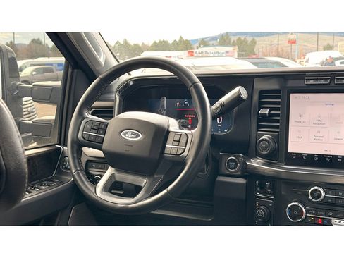Used 2024 Ford F350 Lariat w/ Lariat Ultimate Package image 15