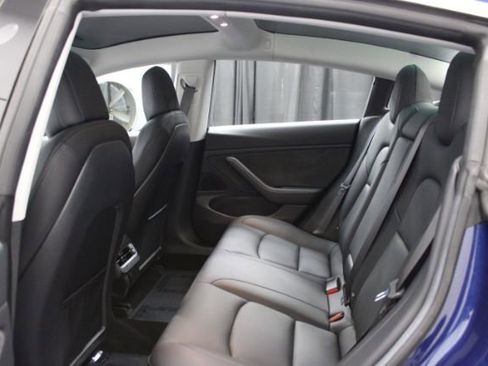 Used 2018 Tesla Model 3 Long Range image 14