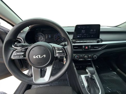 Used 2023 Kia Forte LXS w/ LXS Technology Package FWD image 21