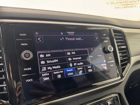 Used 2023 Volkswagen Atlas SE w/ Panoramic Sunroof Package FWD image 18