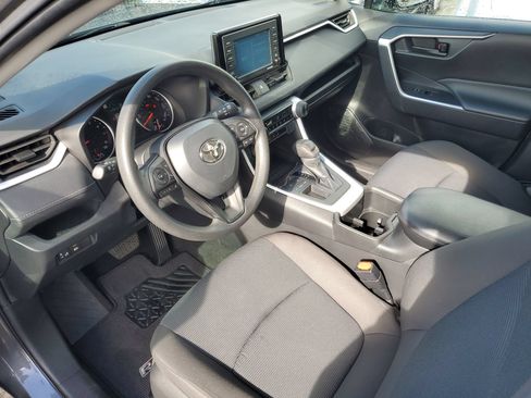 Used 2022 Toyota RAV4 LE FWD image 18