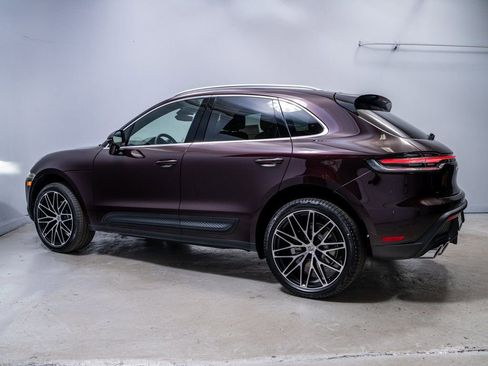 New 2026 Porsche Macan image 2
