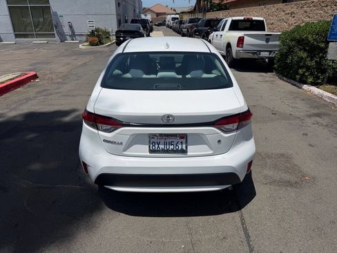 Used 2021 Toyota Corolla L FWD image 11