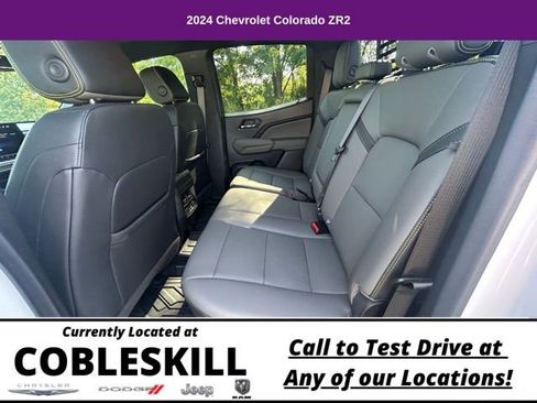Used 2024 Chevrolet Colorado ZR2 w/ ZR2 Convenience Package III image 14