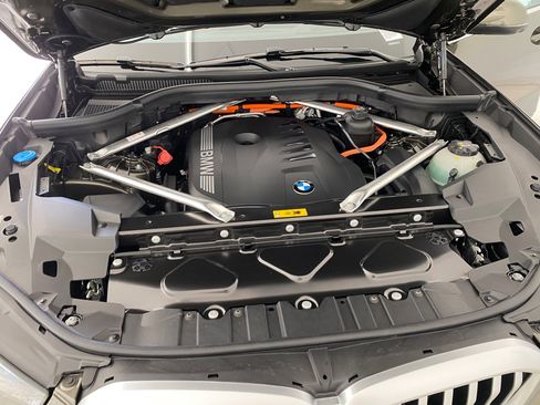 New 2026 BMW X5 xDrive50e w/ Premium Package image 32