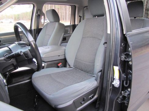 Used 2018 RAM 1500 Big Horn image 15