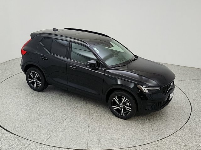 New 2026 Volvo XC40 B5 Core w/ Protection Package Premier AWD/4WD image 15