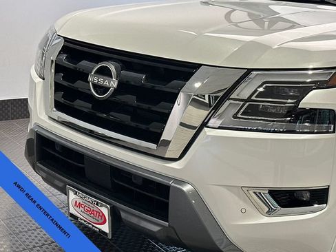 Used 2023 Nissan Armada Platinum w/ Captain's Chairs Package AWD/4WD image 7