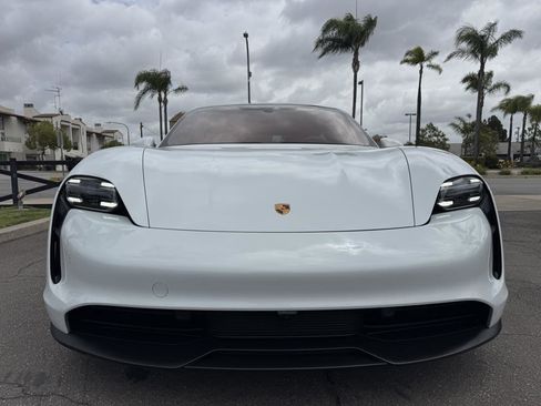 Used 2022 Porsche Taycan RWD image 12