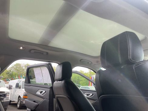 Used 2022 Land Rover Range Rover Velar S AWD/4WD image 26