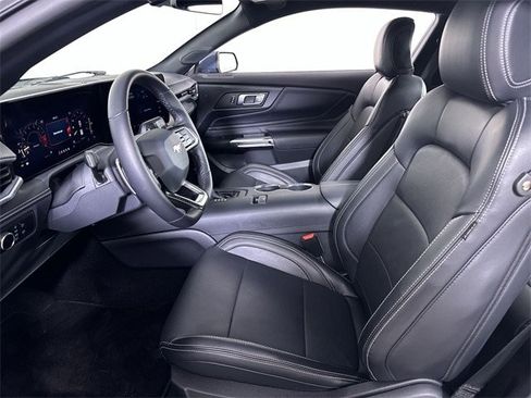 Used 2025 Ford Mustang GT Premium image 20