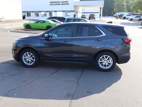 Used 2023 Chevrolet Equinox LT FWD image 7