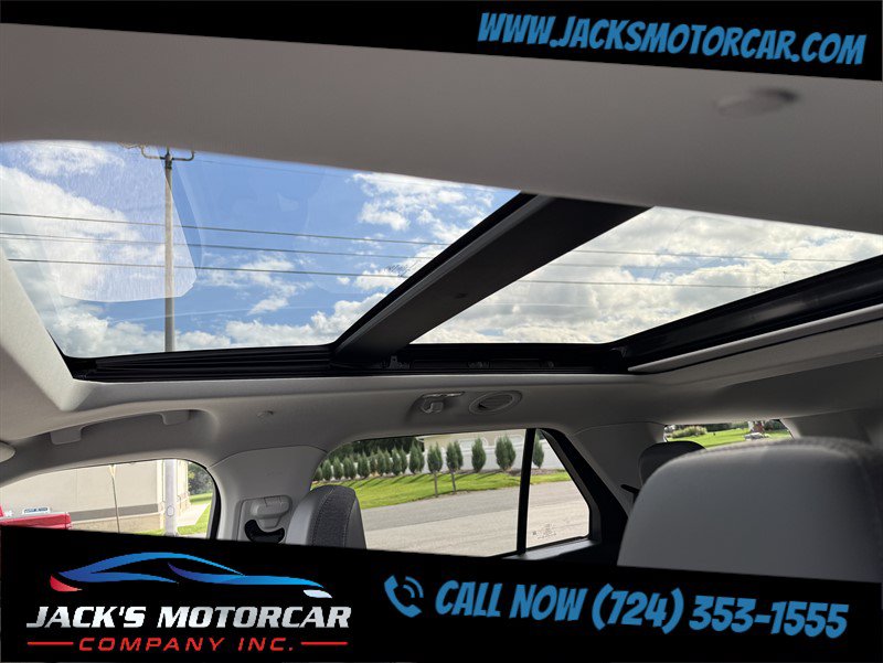 Used 2025 Ford Explorer Active w/ Active Comfort Package AWD/4WD image 19