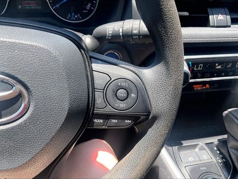 Used 2021 Toyota RAV4 XLE w/ Convenience Package AWD/4WD image 25