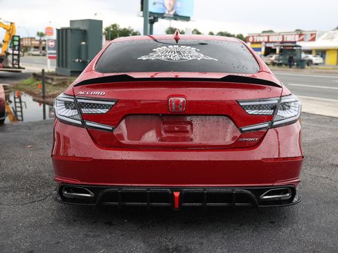 Used 2018 Honda Accord Sport image 10