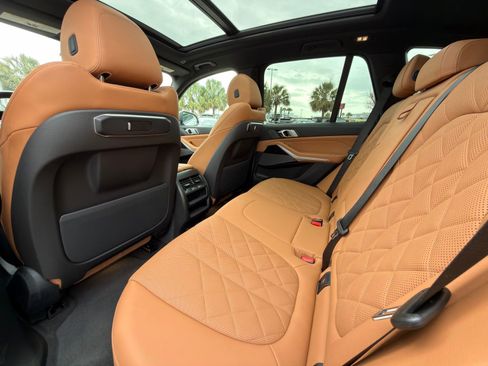 Certified 2024 BMW X5 sDrive40i w/ Premium Package image 15