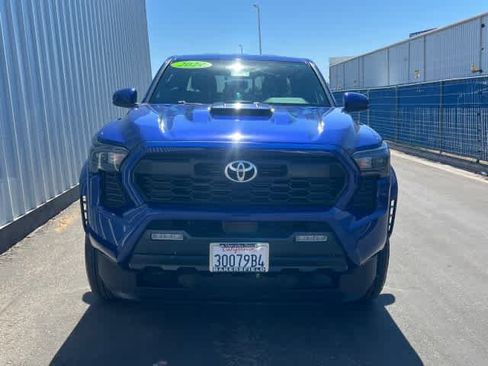 Used 2024 Toyota Tacoma TRD Sport w/ TRD Sport Upgrade Package AWD/4WD image 2
