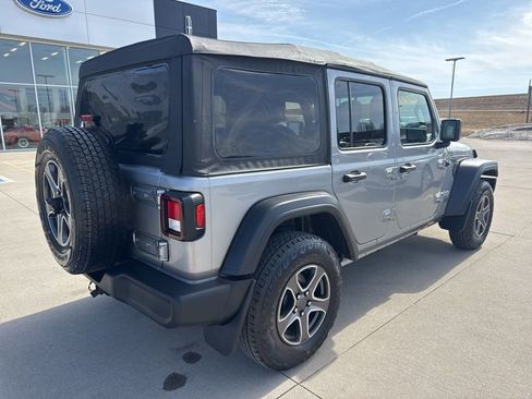 Certified 2018 Jeep Wrangler Unlimited Sport S AWD/4WD image 26