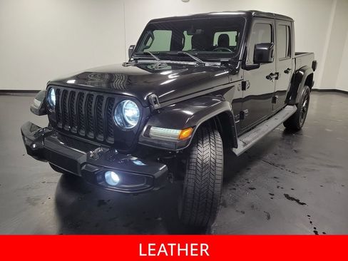 Used 2021 Jeep Gladiator Overland AWD/4WD image 4