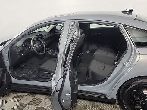 Certified 2025 Honda Accord SE image 16