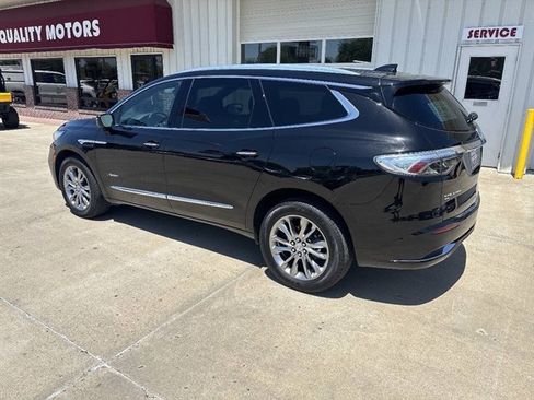 Used 2023 Buick Enclave Avenir w/ Avenir Technology Package AWD/4WD image 12