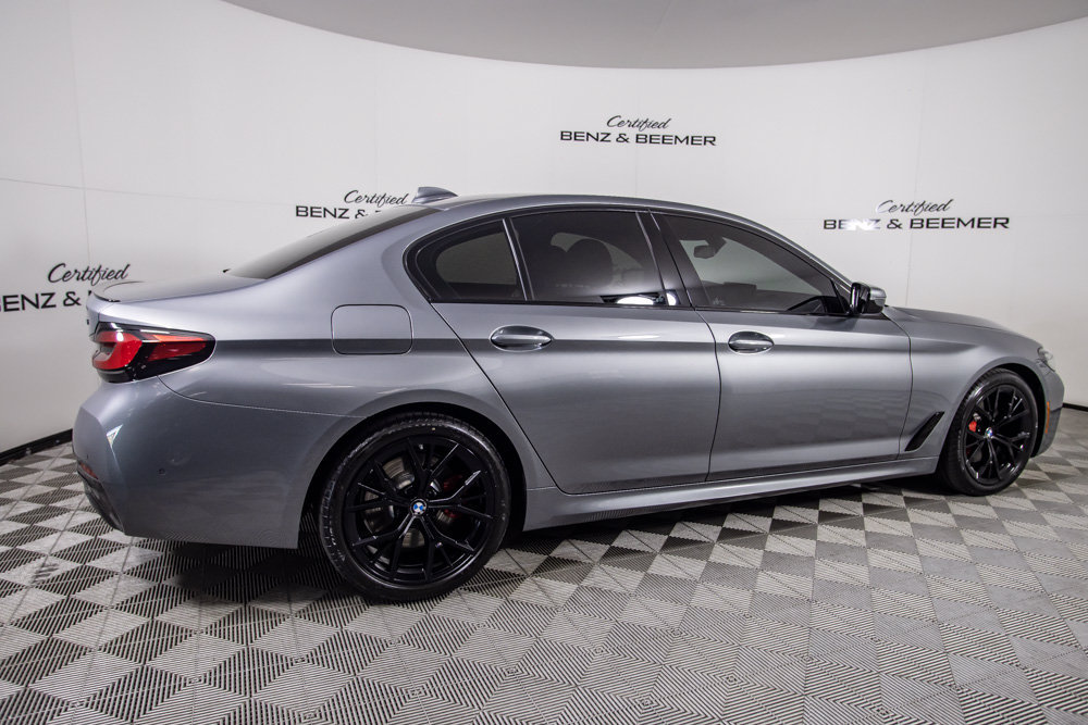 Used 2023 BMW 530i w/ M Sport Package RWD image 4