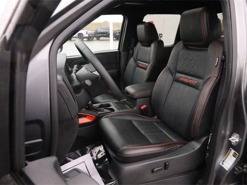 Certified 2023 Nissan Frontier PRO-4X w/ Pro-4X Premium Package image 9