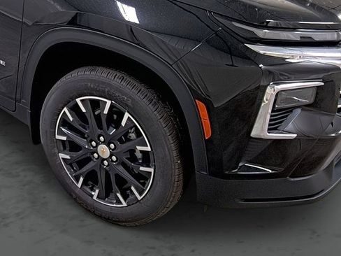 New 2026 Chevrolet Traverse LT w/ Sun and Wheel Package image 14