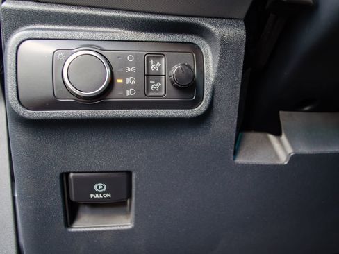 Used 2022 Ford Bronco Black Diamond image 29