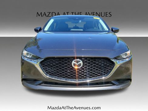 Used 2019 MAZDA MAZDA3 Sedan FWD image 3