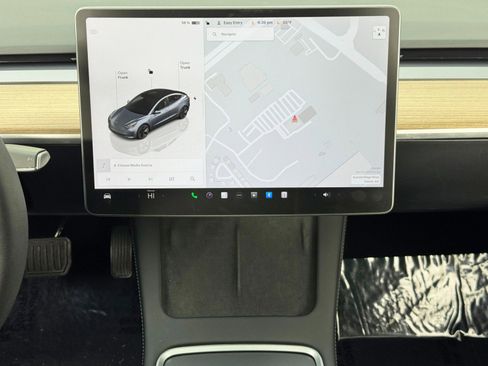 Used 2023 Tesla Model 3 Standard Range image 21