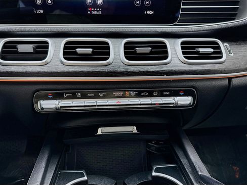 Used 2023 Mercedes-Benz GLE 350 w/ Premium Package image 12