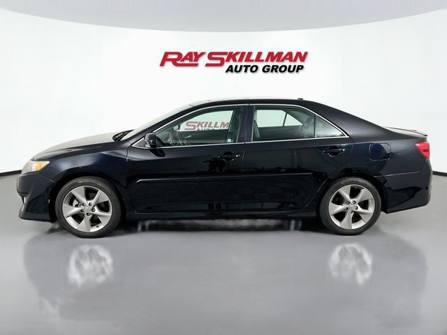 Used 2012 Toyota Camry SE FWD image 4
