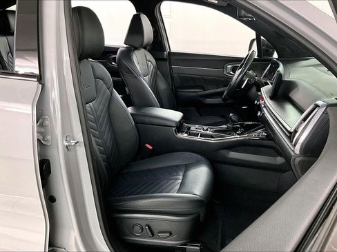 Used 2025 Kia Sorento SX Prestige image 30