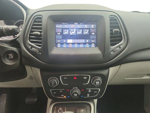 Used 2018 Jeep Compass Latitude w/ Popular Equipment Group image 16