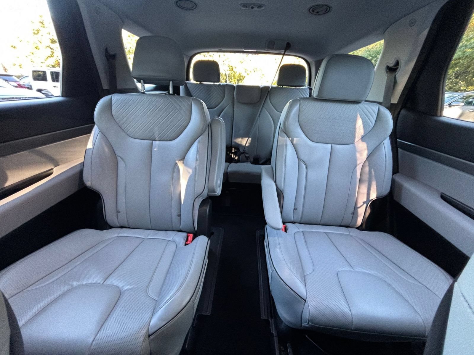 Used 2025 Hyundai Palisade SEL AWD/4WD image 40