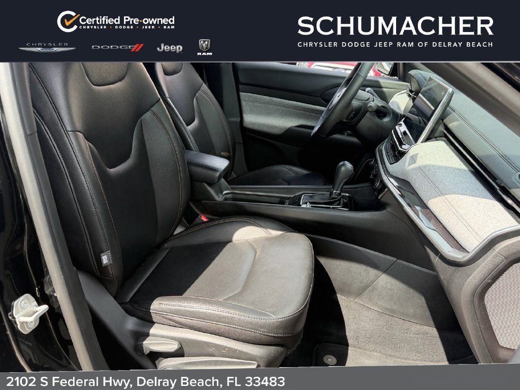 Certified 2024 Jeep Compass Latitude AWD/4WD image 21
