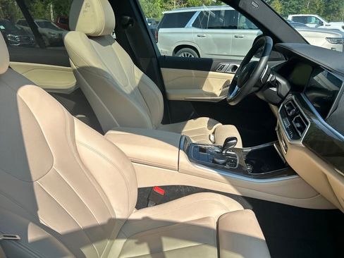 Used 2022 BMW X5 xDrive40i w/ Premium Package image 18