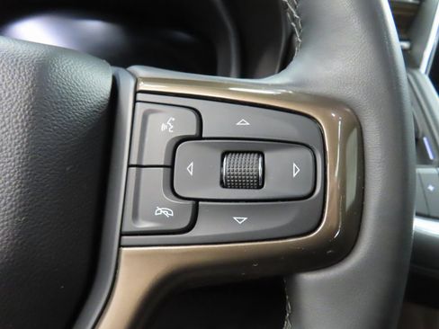 Used 2024 Chevrolet Suburban High Country image 50