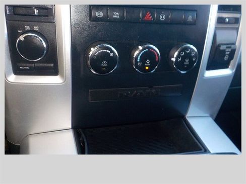 Used 2011 RAM 2500 SLT image 26