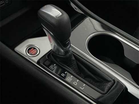 Used 2024 Nissan Altima 2.5 SV image 20